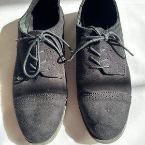 Old Navy Black Shoes with laces